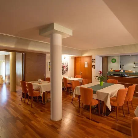 Hotel Lombardia-3